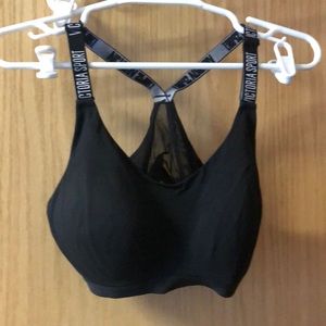 Victoria sport sports bra